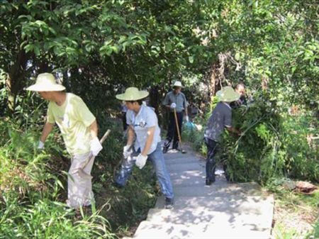 再生資源黨團(tuán)共建讓員工出行有保障