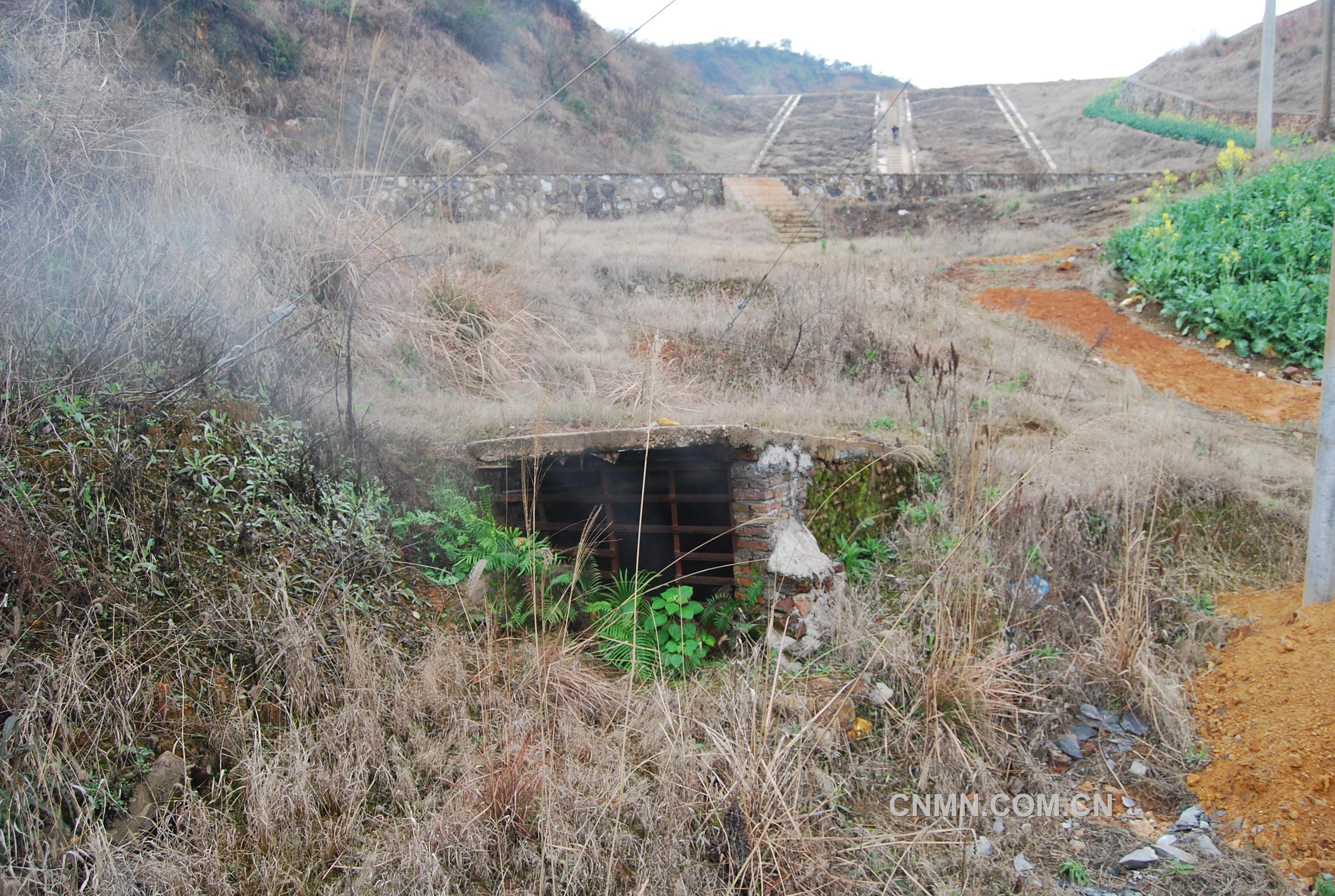 水口山采礦遺址——斜坡式古礦井（憶苦窿）外景